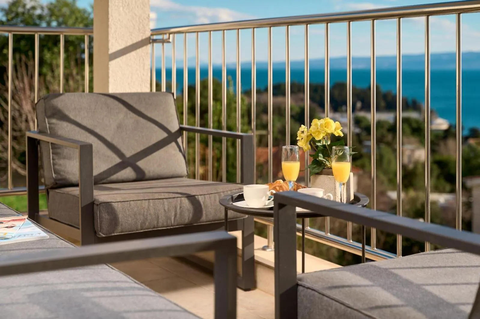 Sea View & Garage - Modern 3Br Split Apartment Croatia