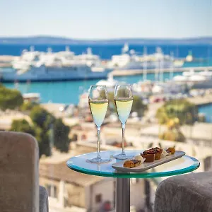 Szálloda Luxe, Split