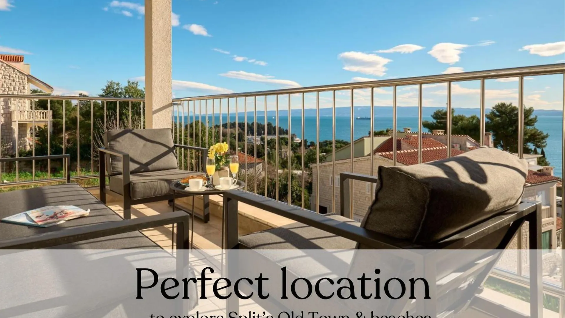 Sea View & Garage - Modern 3Br Split Apartment